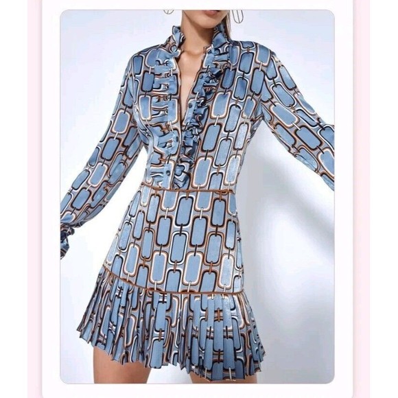 Alexis Blue and White Patterned Dress - Picture 2 of 11